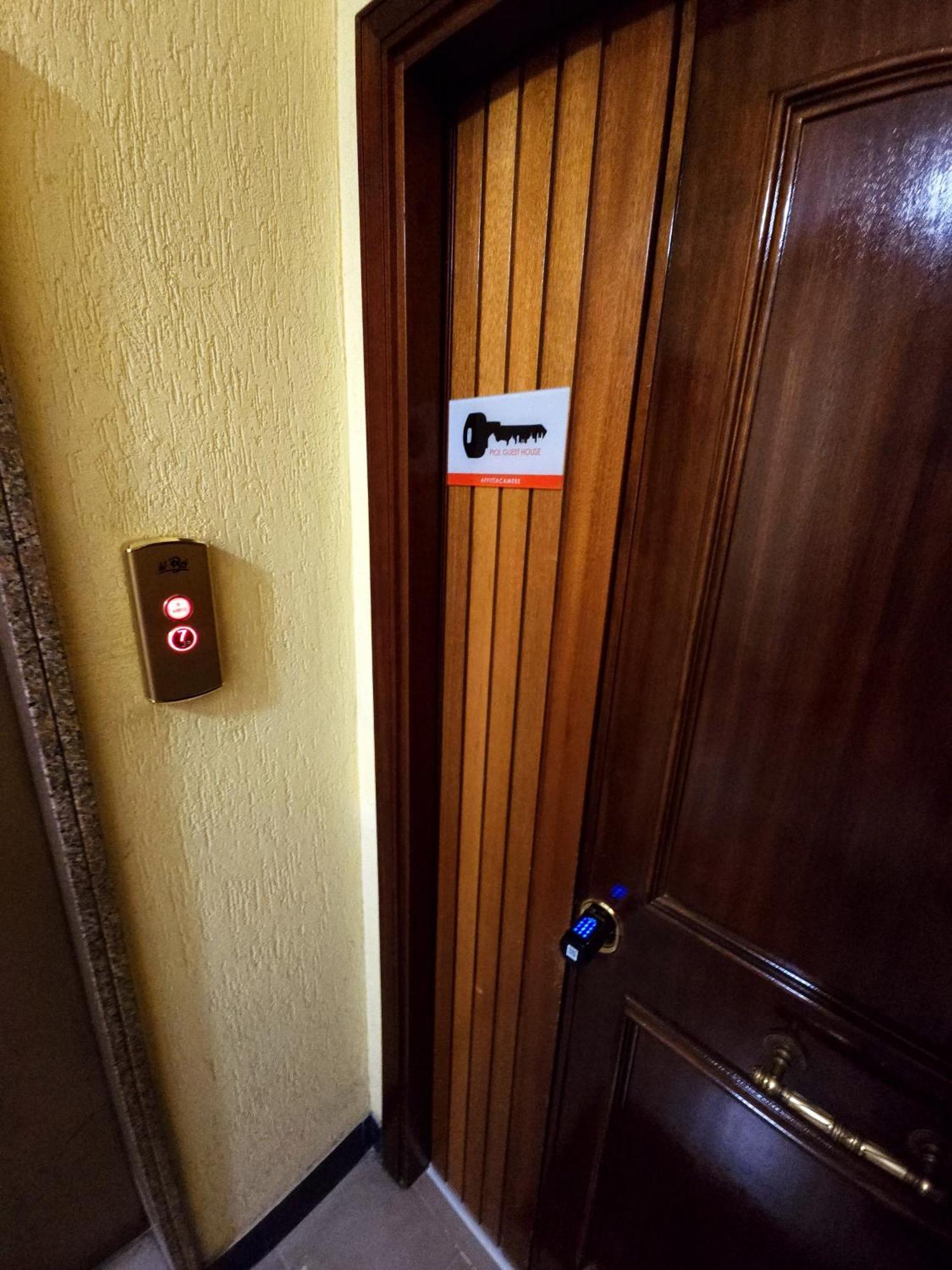 Piol Guest House ローマ エクステリア 写真